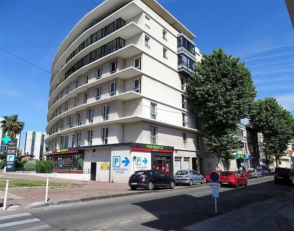 Charmant T2 Climatise Proche Du Centre Et Des Commerces - Gare A 15 Minutes Toulon Kültér fotó